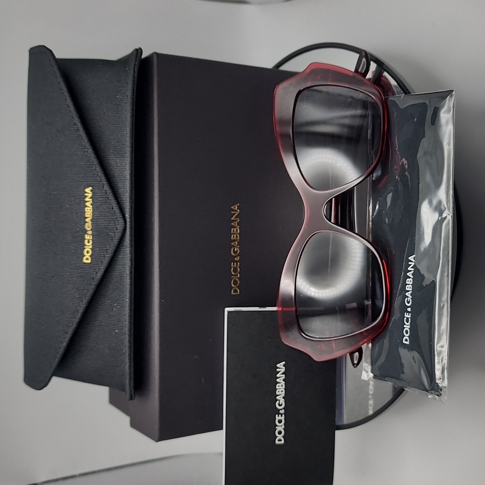NWOT Dolce and Gabbana 52mm Cat Eye Sunglasses Red with Box and Case **FLAW**